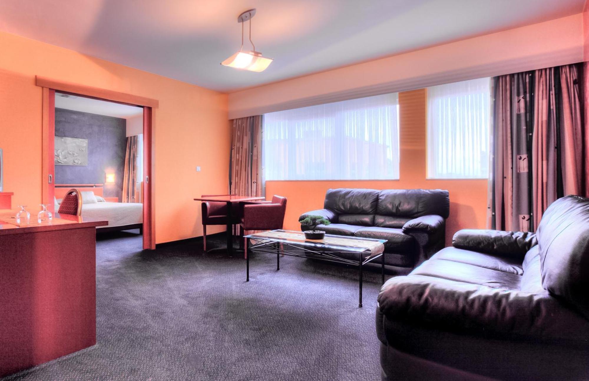 Hotel Tristar La Louvière Стая снимка