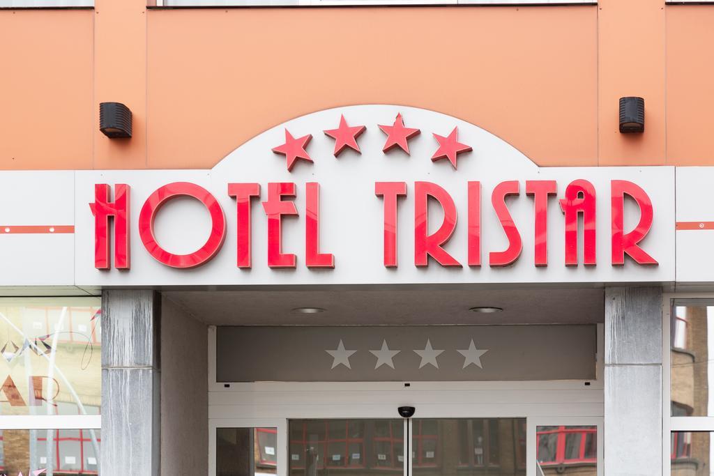 Hotel Tristar La Louvière Екстериор снимка