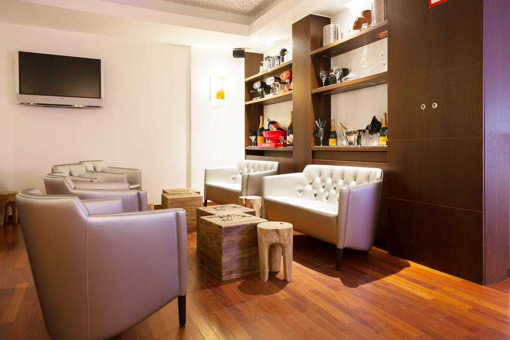 Hotel Tristar La Louvière Екстериор снимка