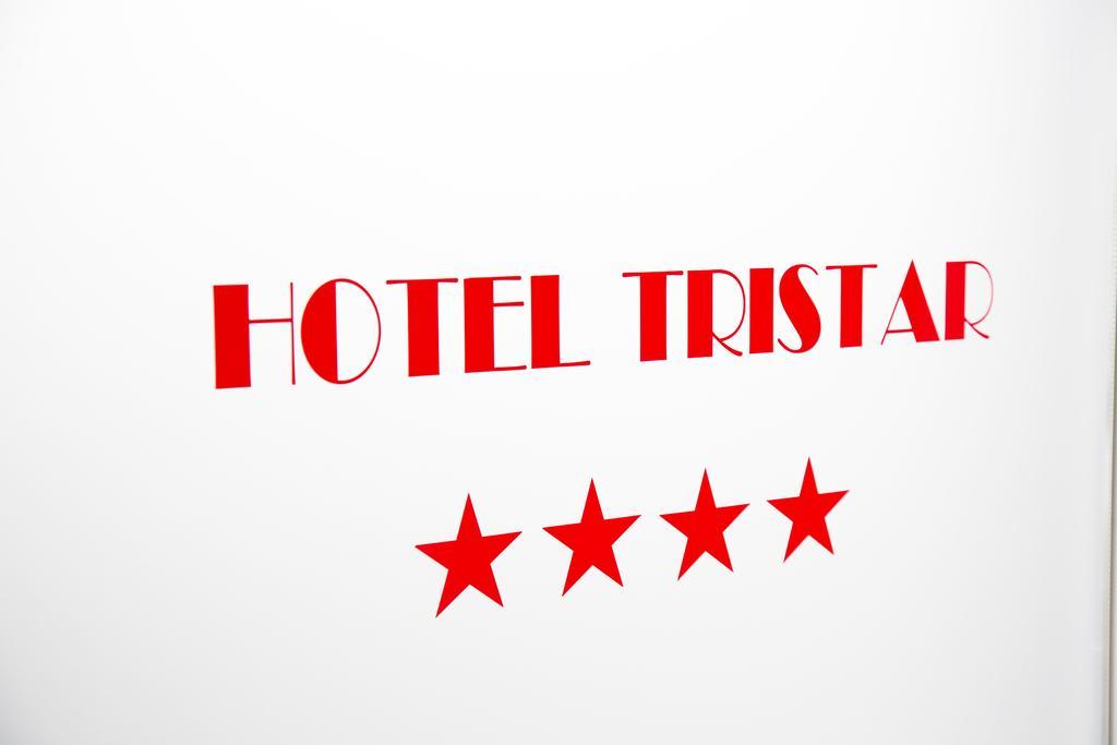 Hotel Tristar La Louvière Екстериор снимка
