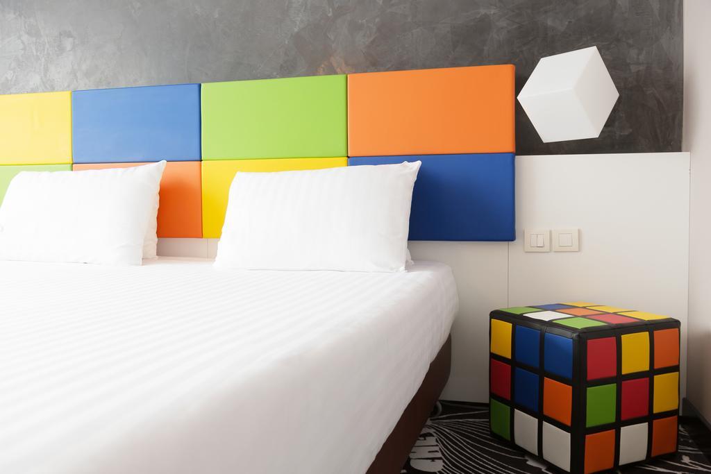 Hotel Tristar La Louvière Екстериор снимка