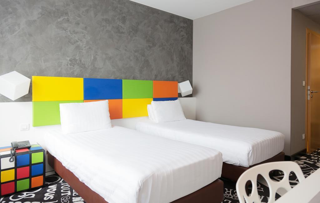 Hotel Tristar La Louvière Стая снимка