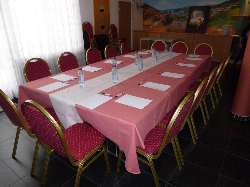 Hotel Tristar La Louvière Екстериор снимка