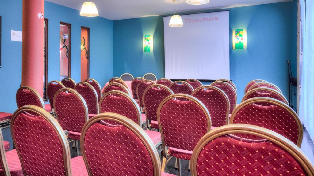 Hotel Tristar La Louvière Екстериор снимка